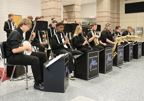 jazz musicians perform