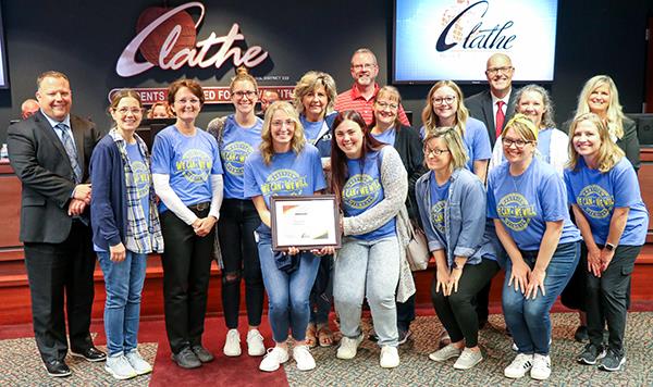 teachers hold certificate