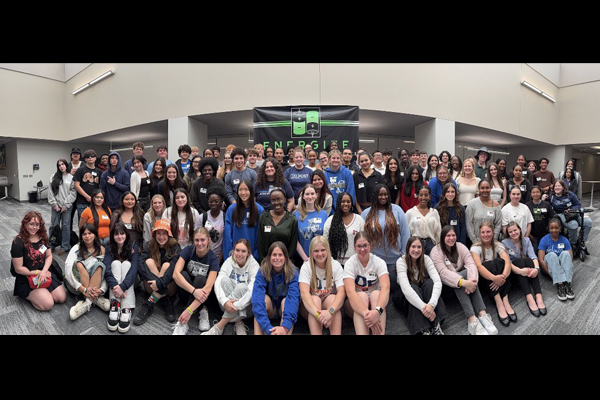 entire group of conference attendees